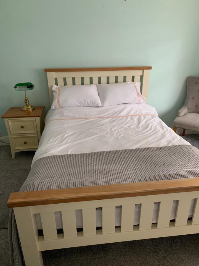 Hotel Debbie'S Digs Ashford  Esterno foto